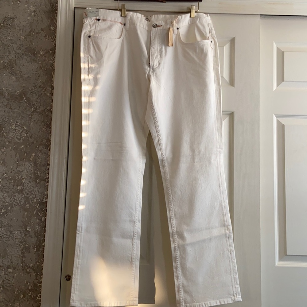 Tommy Bahama, flat front fit pant.
